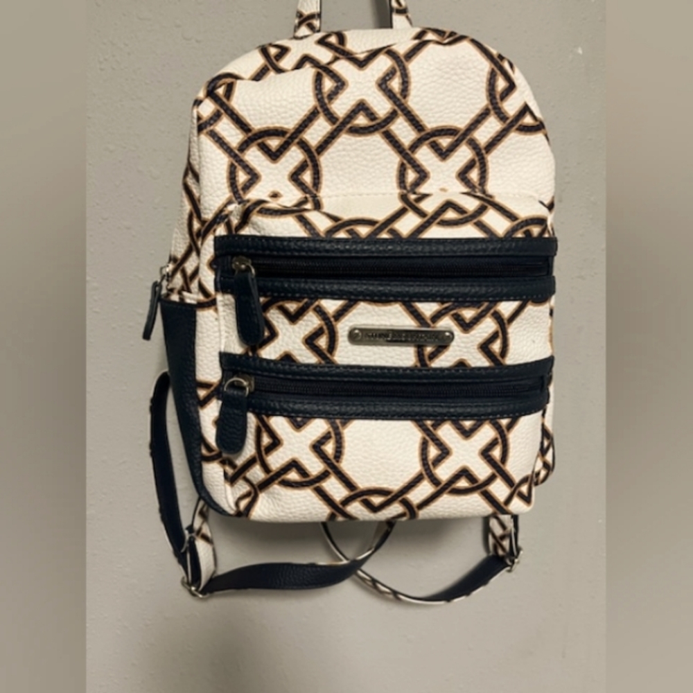 Mini backpack/stone mountain accessories